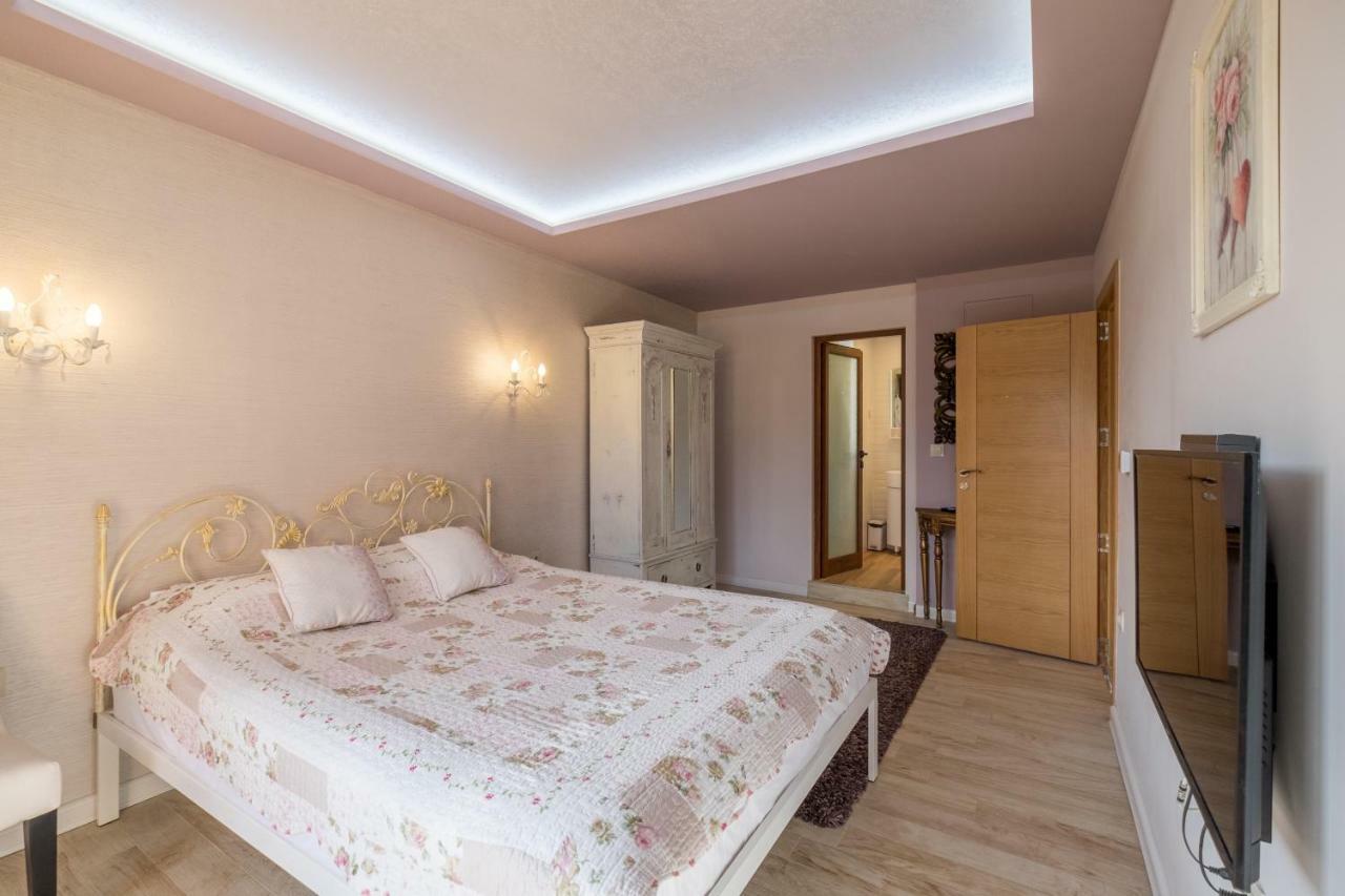 Villa Adelheide - Spa, Bbq & Jacuzzi Beli Iskar Exterior foto