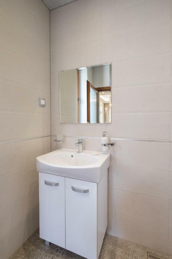 Villa Adelheide - Spa, Bbq & Jacuzzi Beli Iskar Exterior foto