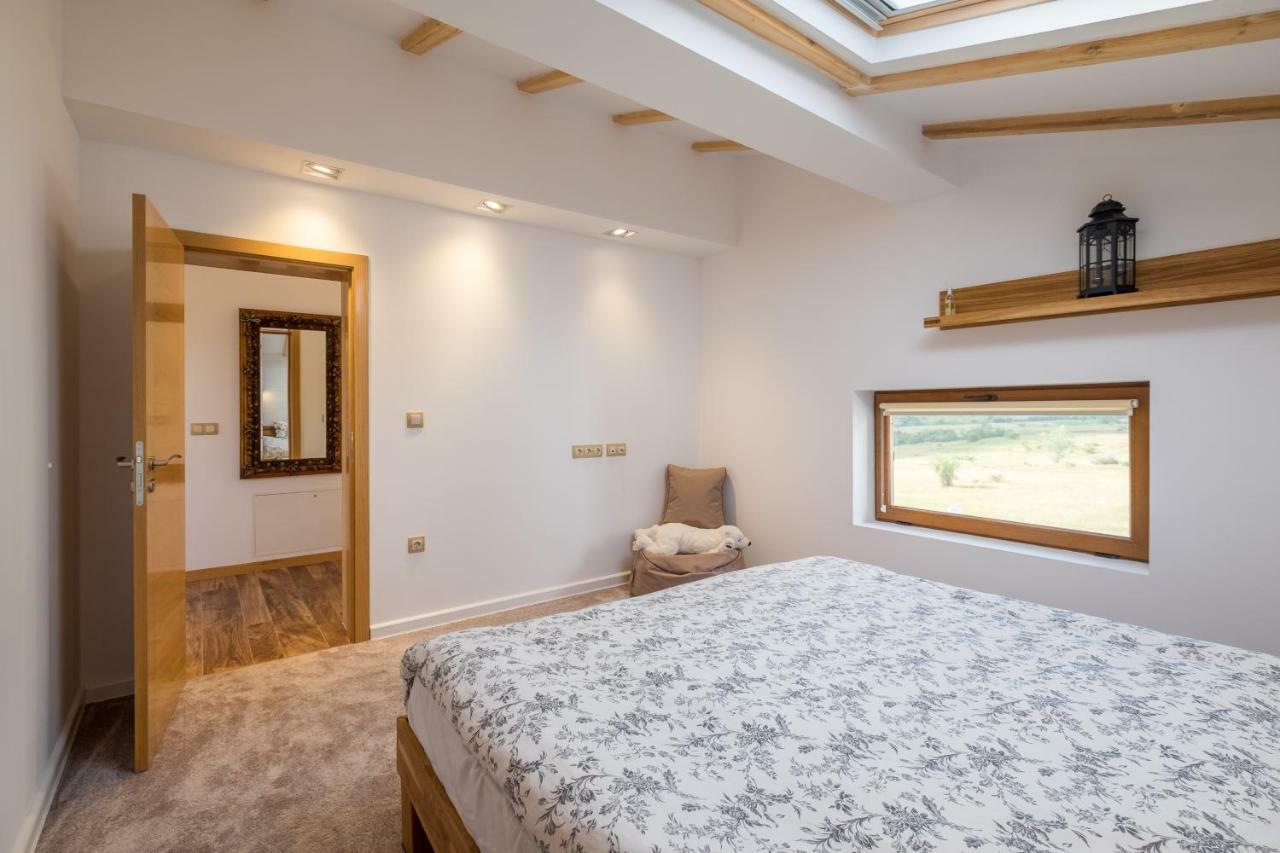 Villa Adelheide - Spa, Bbq & Jacuzzi Beli Iskar Exterior foto